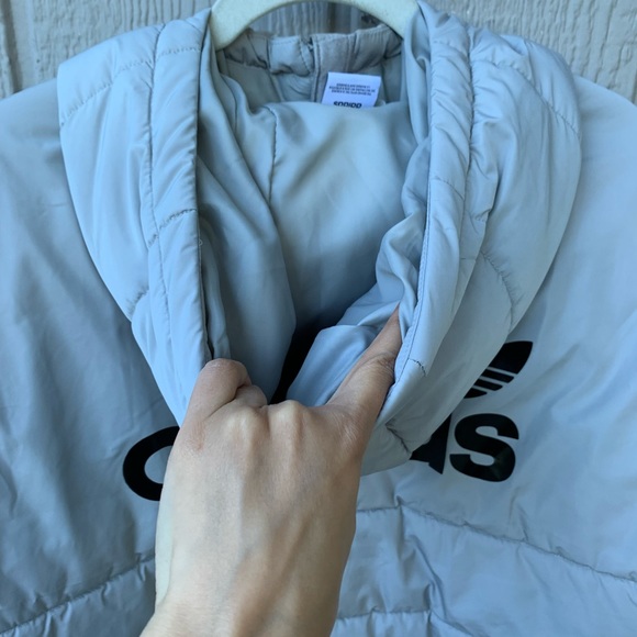 Adidas Originals light grey semi-cropped oversized zip up puffer jacket - Picture 13 of 16